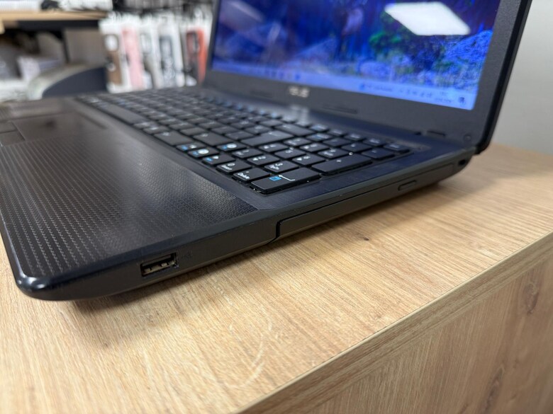 ASUS X54C NOTEBOOK LAPTOP Intel i3-120GB SSD-8GB RAM